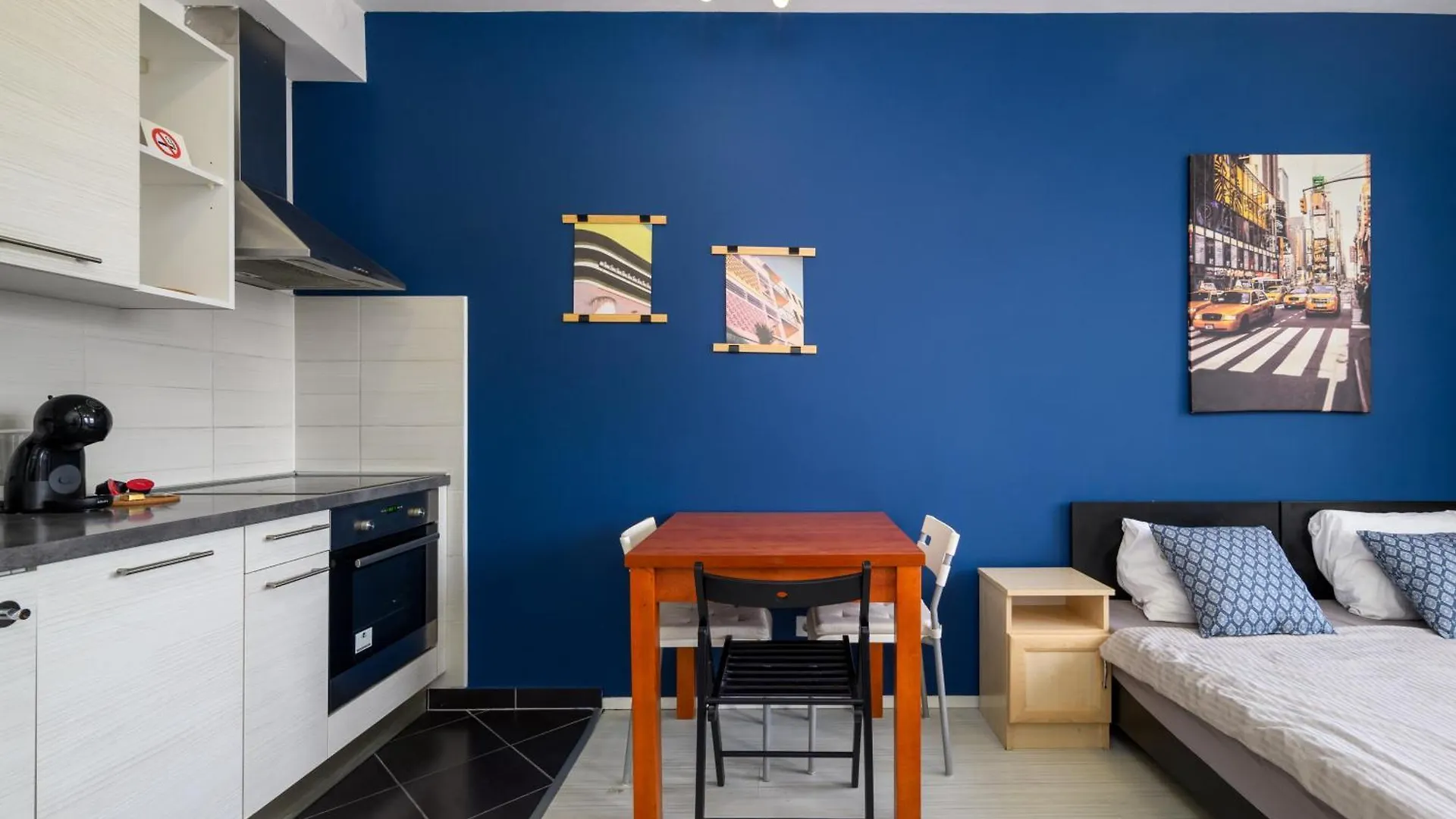 Sun Resort Residential Suite-Free Parking Garage Same Building Budapest
